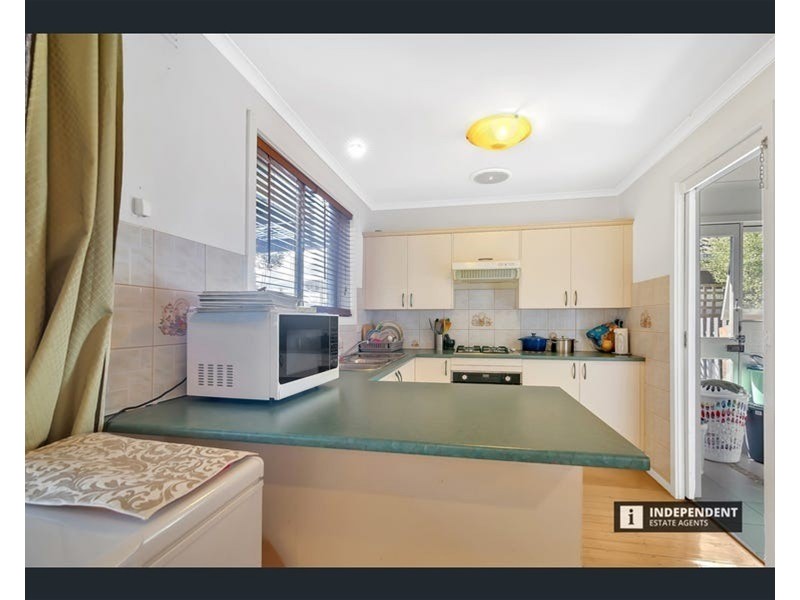 5 Flinders Road, Melton South VIC 3338