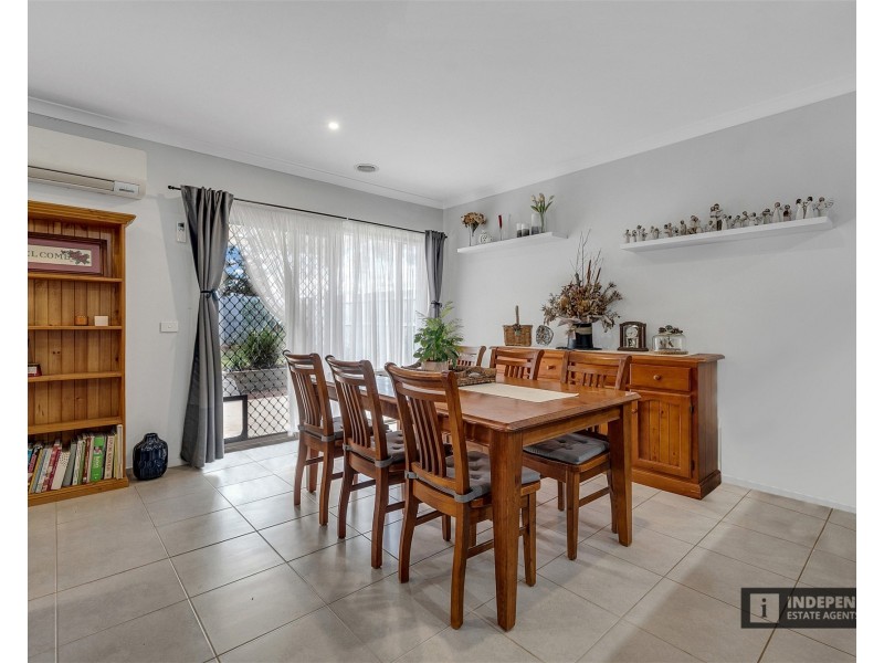 54 faircroft Drive, Brookfield VIC 3338