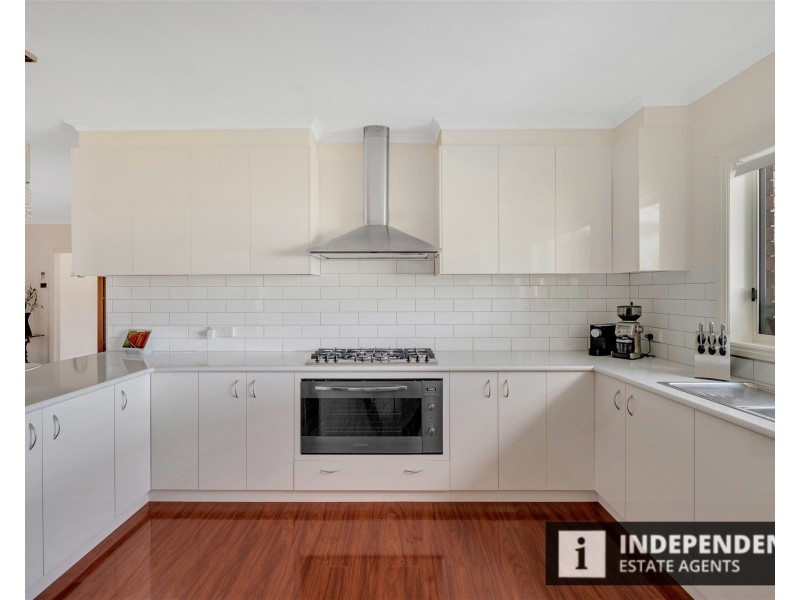 5 Greenstead amble, Kurunjang VIC 3337