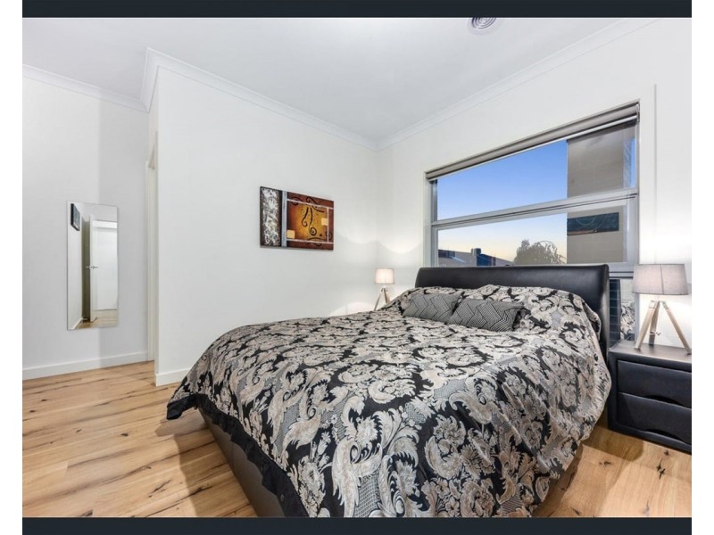 18 Lam Way, Brookfield VIC 3338