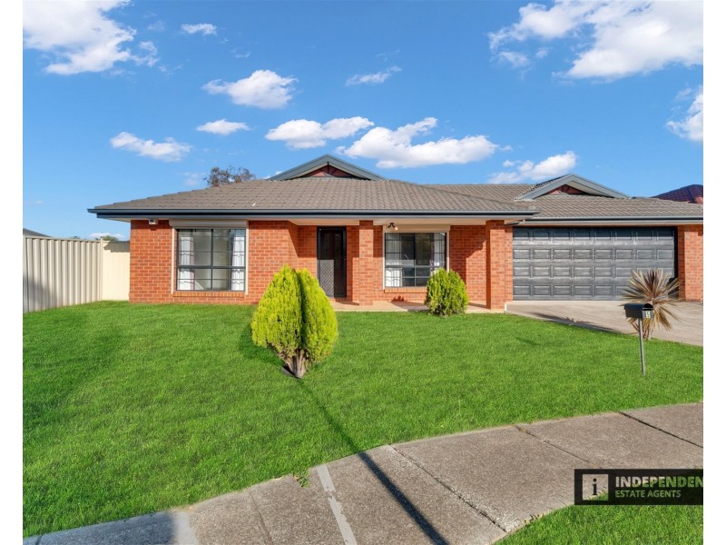 5 Gongurra Bowl, Harkness VIC 3337