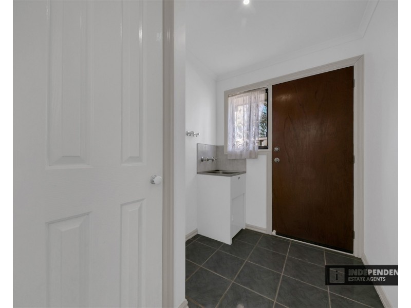 5 Gongurra Bowl, Harkness VIC 3337