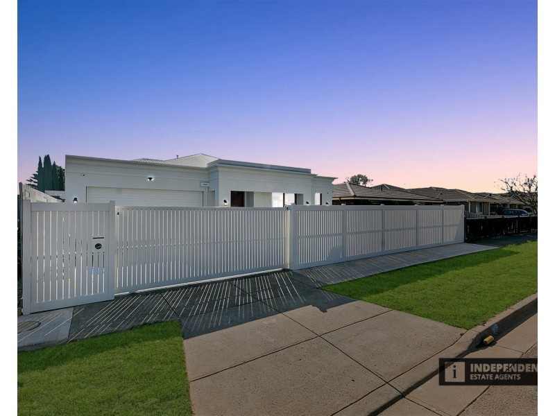 27  Wills Road, Melton South VIC 3338