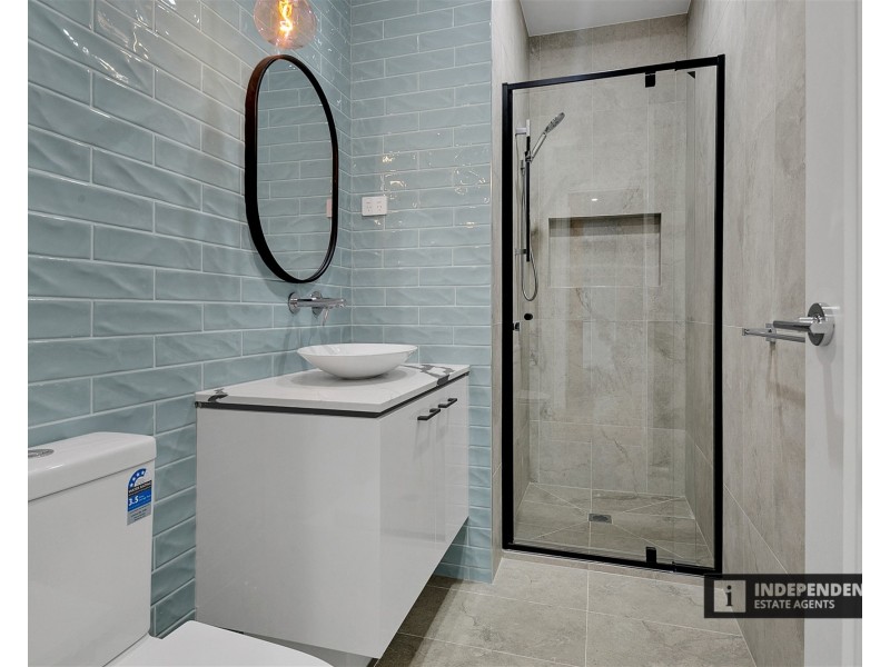 27  Wills Road, Melton South VIC 3338