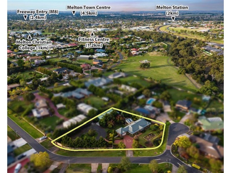 1 Hildegarde Court, Brookfield VIC 3338