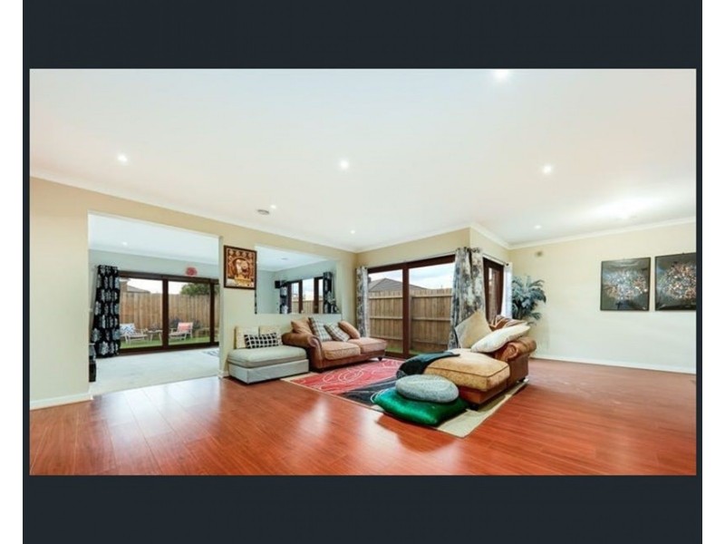 34 Clement Way, Melton South VIC 3338