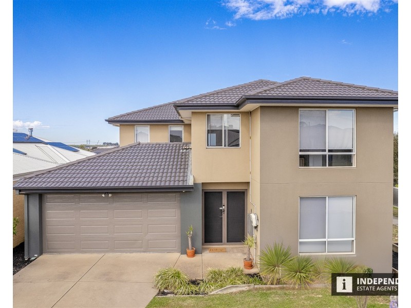 17 Sikes Road, Clyde North VIC 3978