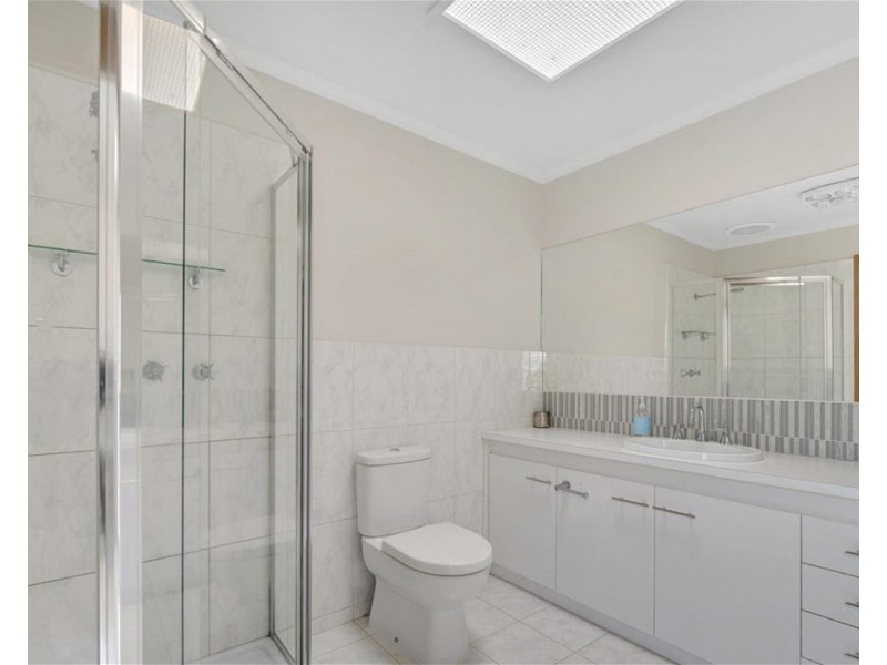 13 kororoit Court, Kurunjang VIC 3337