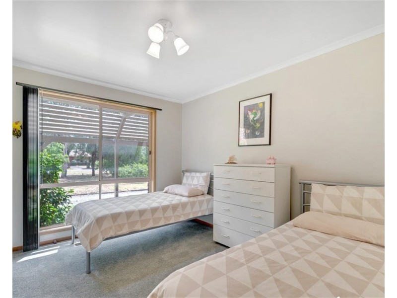 13 kororoit Court, Kurunjang VIC 3337