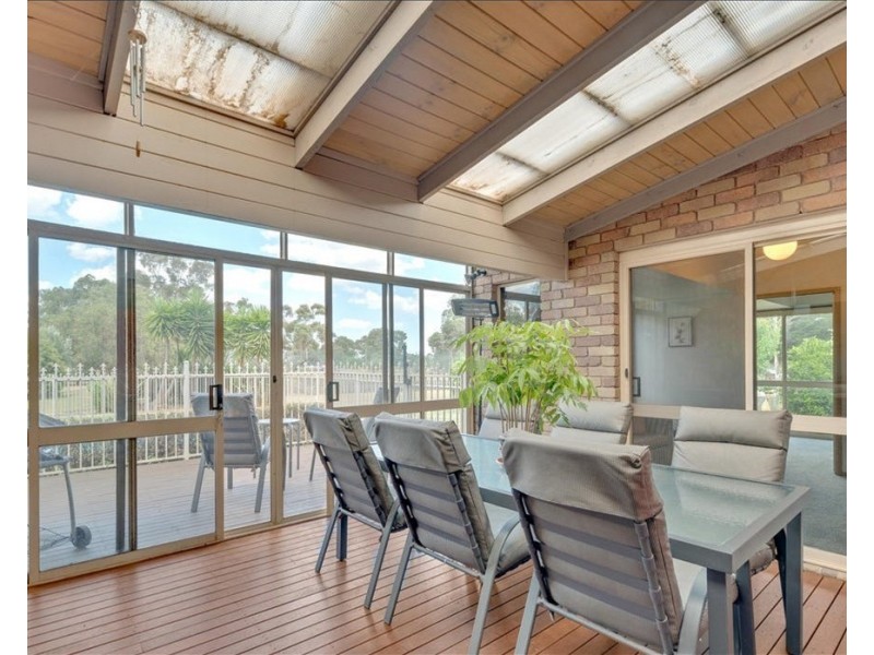 13 kororoit Court, Kurunjang VIC 3337