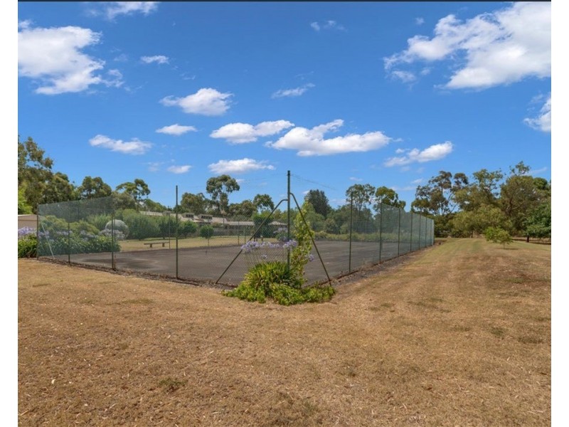 13 kororoit Court, Kurunjang VIC 3337
