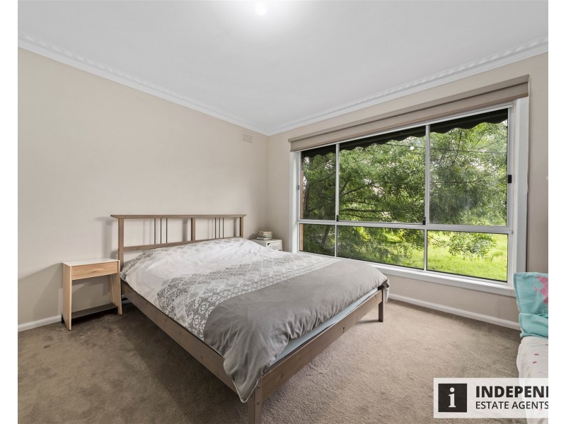 29 Glenfern Road, Ferntree Gully VIC 3156