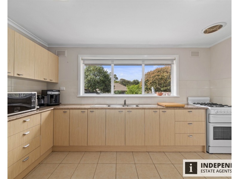 29 Glenfern Road, Ferntree Gully VIC 3156