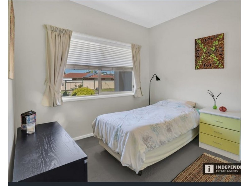 24 Mcdonald Street, Melton South VIC 3338