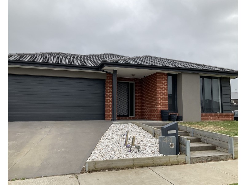 44 Applejack Boulevard, Clyde VIC 3978