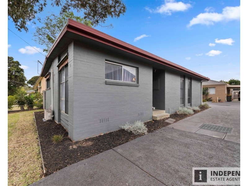 1/11 Bouvardia Crescent, Frankston North VIC 3200