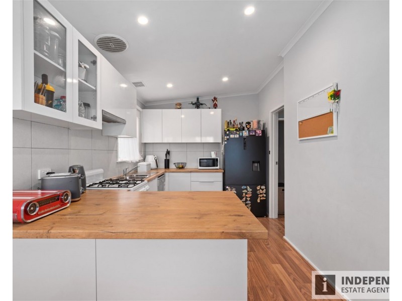 1/11 Bouvardia Crescent, Frankston North VIC 3200