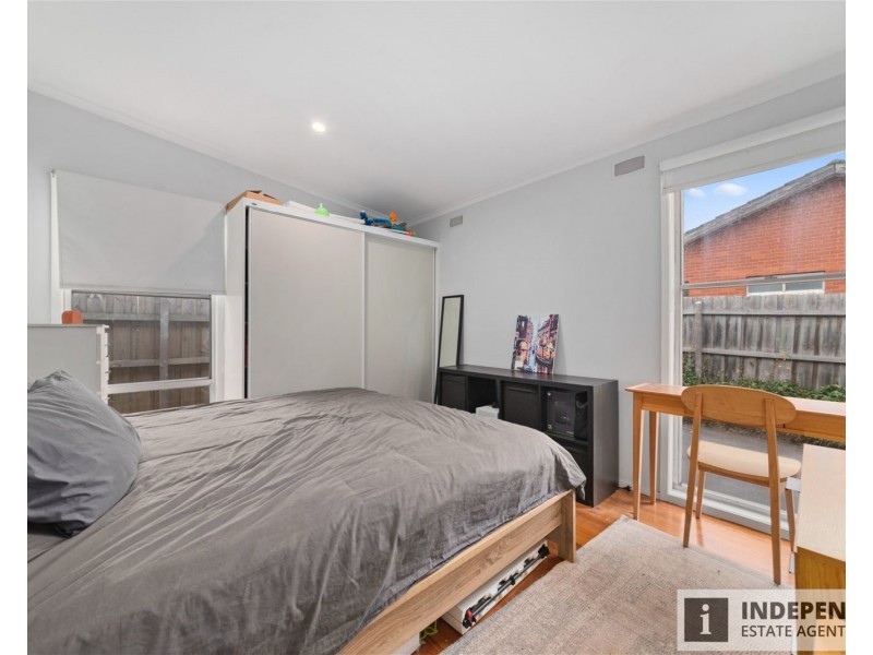 1/11 Bouvardia Crescent, Frankston North VIC 3200