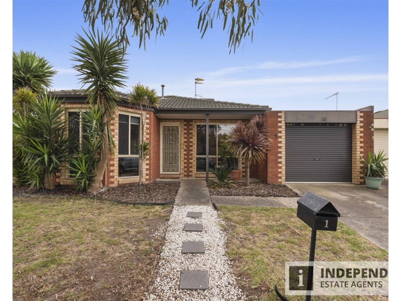 1 Oakwood Drive, Carrum Downs VIC 3201