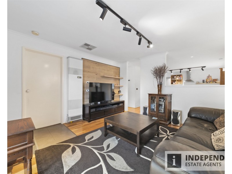 1 Oakwood Drive, Carrum Downs VIC 3201