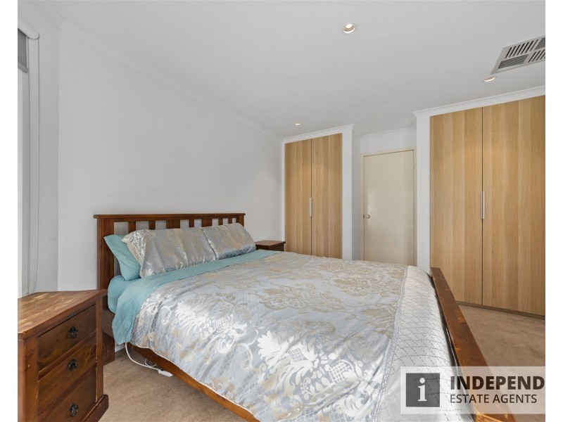 1 Oakwood Drive, Carrum Downs VIC 3201
