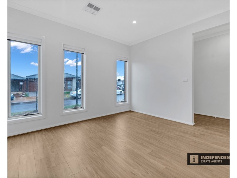 74  Sumac Street, Brookfield VIC 3338