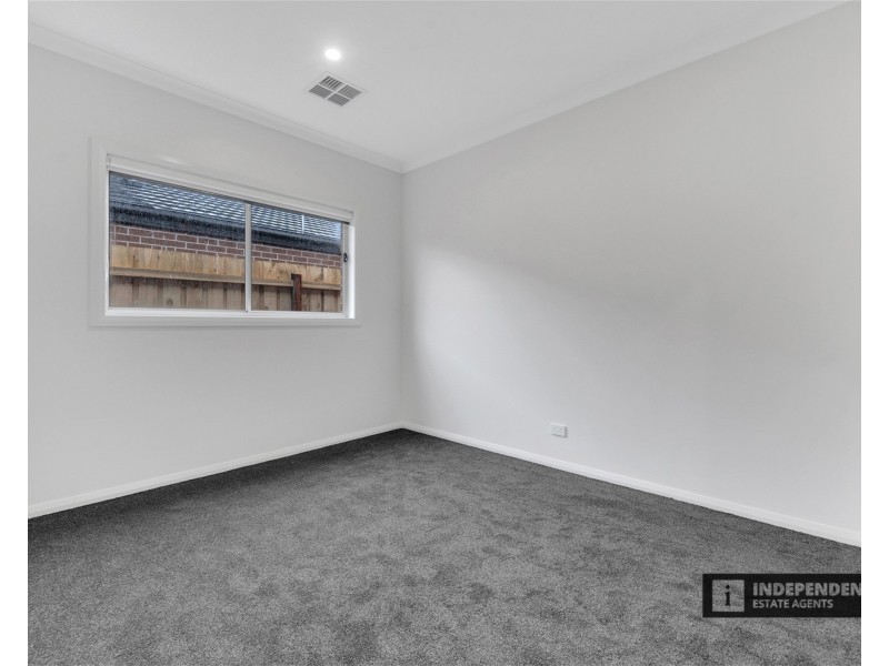 74  Sumac Street, Brookfield VIC 3338