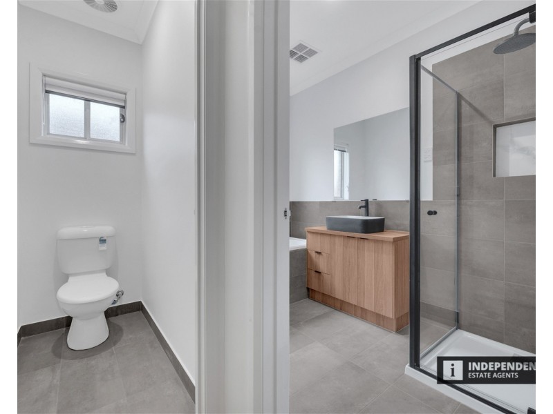 74  Sumac Street, Brookfield VIC 3338