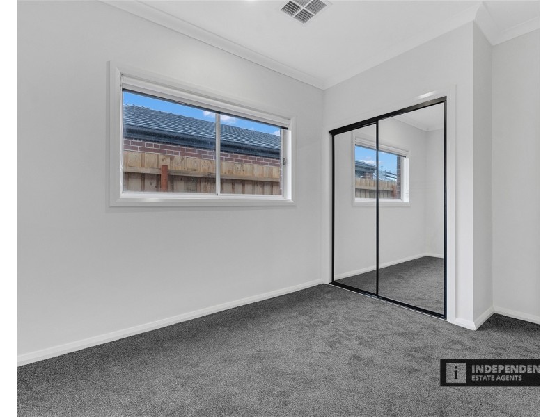 74  Sumac Street, Brookfield VIC 3338