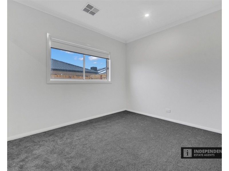 74  Sumac Street, Brookfield VIC 3338