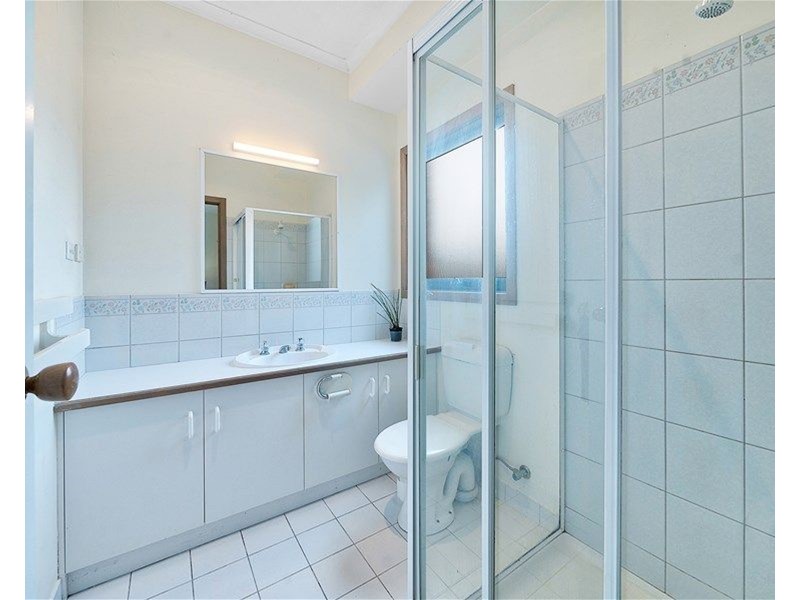 90 Hoysted Avenue, Cranbourne North VIC 3977