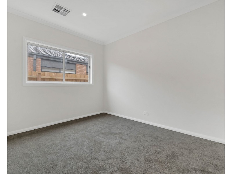76 Sumac Street, Brookfield VIC 3338