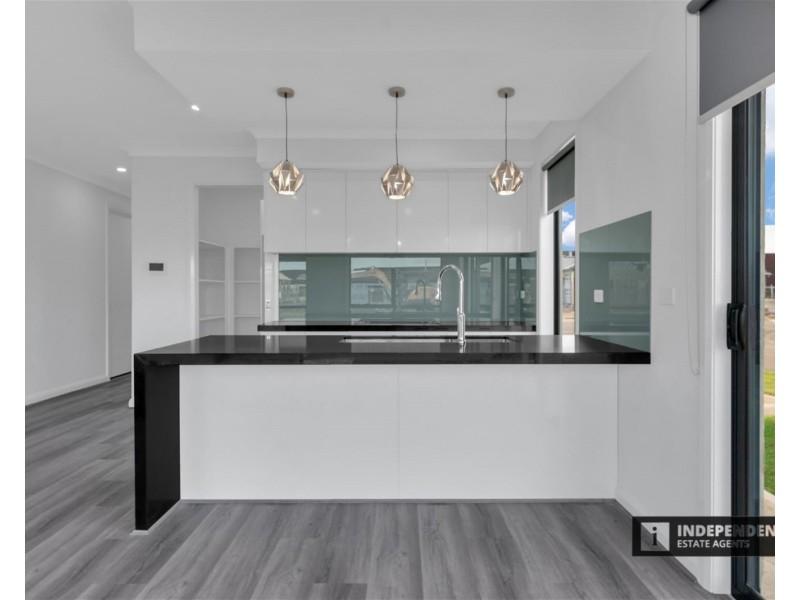 120 Sumac Street, Brookfield VIC 3338