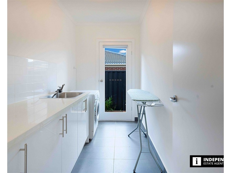 23 Laming Road, Deer Park VIC 3023