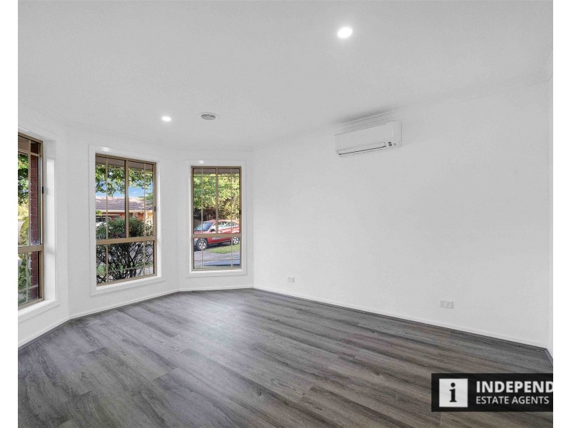 14 Woodlea Crescent, Craigieburn VIC 3064