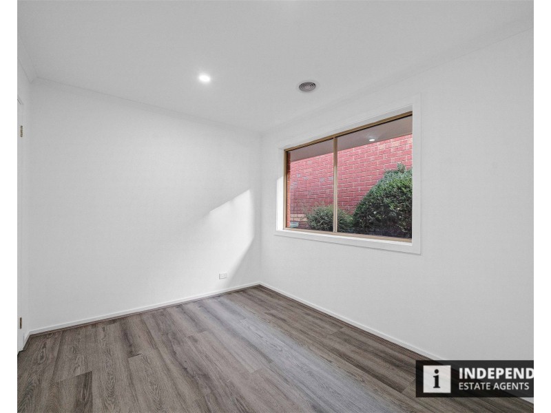 14 Woodlea Crescent, Craigieburn VIC 3064
