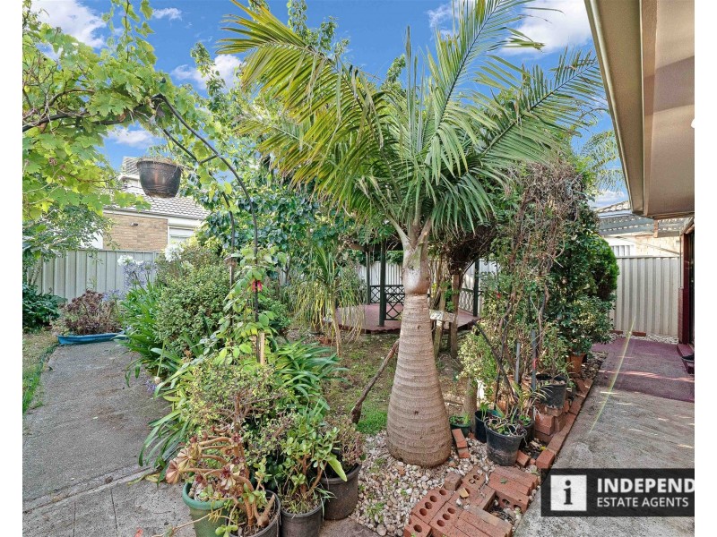 14 Woodlea Crescent, Craigieburn VIC 3064