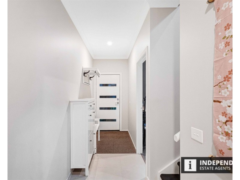 9 Bluestone Street, Pakenham VIC 3810