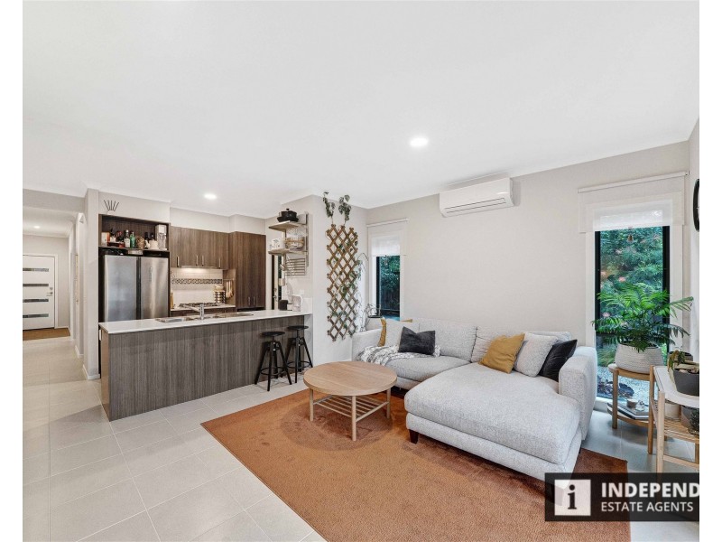 9 Bluestone Street, Pakenham VIC 3810