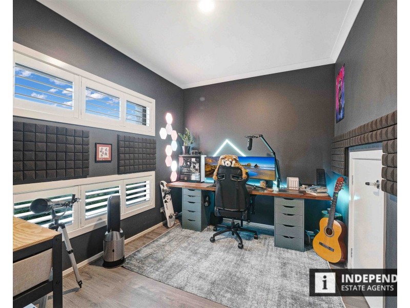 9 Bluestone Street, Pakenham VIC 3810