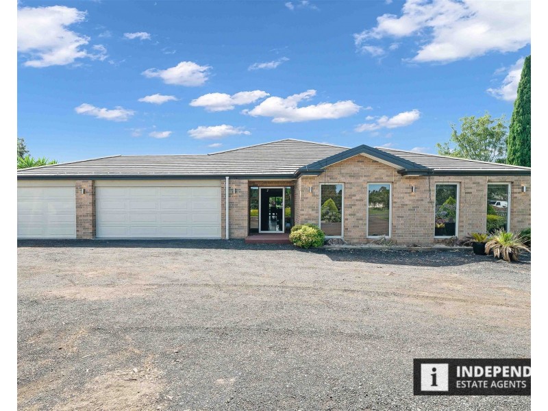 39  Croxton Drive, Kurunjang VIC 3337