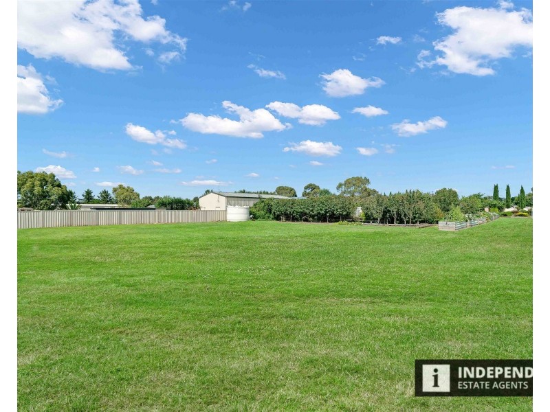 39  Croxton Drive, Kurunjang VIC 3337
