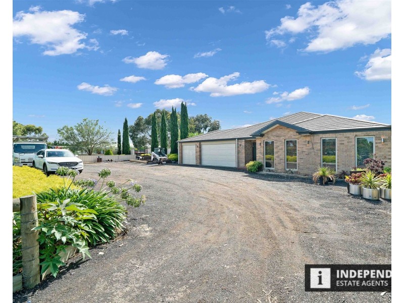 39  Croxton Drive, Kurunjang VIC 3337