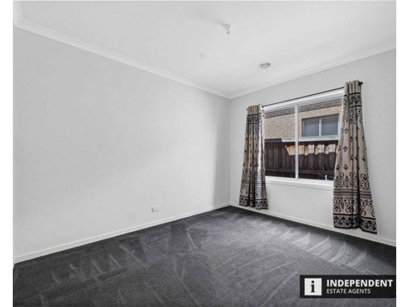 2 Citreus  Circuit, Brookfield VIC 3338