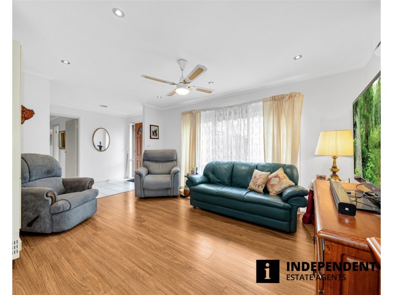 12 Mayruck Rise, Hampton Park VIC 3976