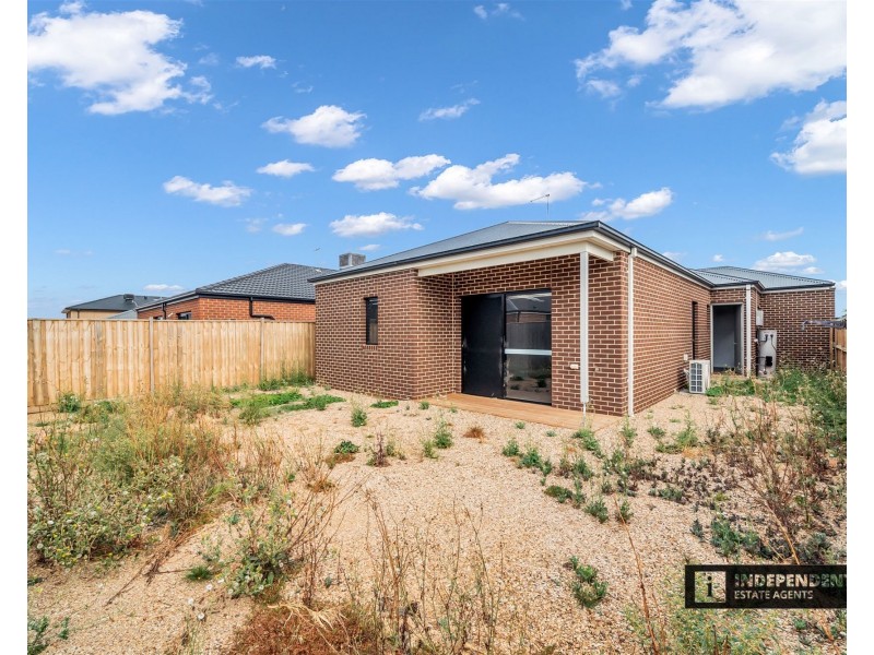 56 Claudia Crescent, Kurunjang VIC 3337