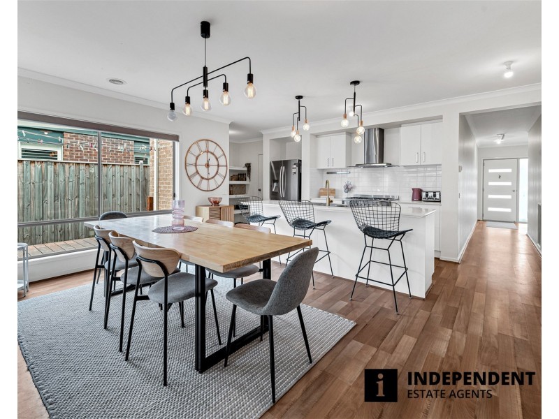 16 Bellman Avenue, Clyde VIC 3978