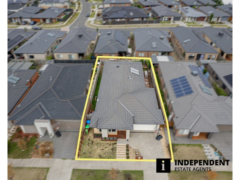 16 Bellman Avenue, Clyde VIC 3978