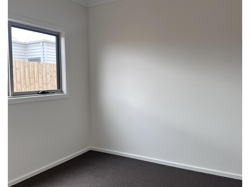 12  Tarnagulla St, Eynesbury VIC 3338