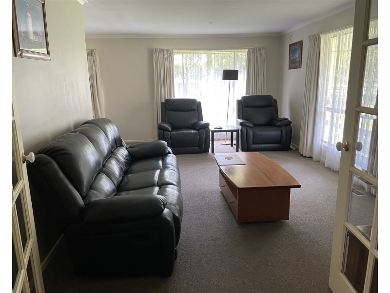 3 Garden Street, Cranbourne East VIC 3977